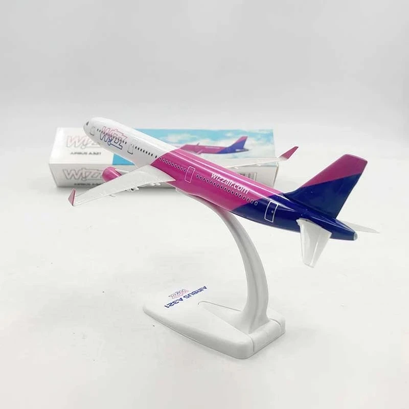 21cm 1/200 Scale WIZZ AIR A321 NEO Aircraft ABS Model Toy with Base Static Plane Toys Decoration Gifts Collection Display Fans