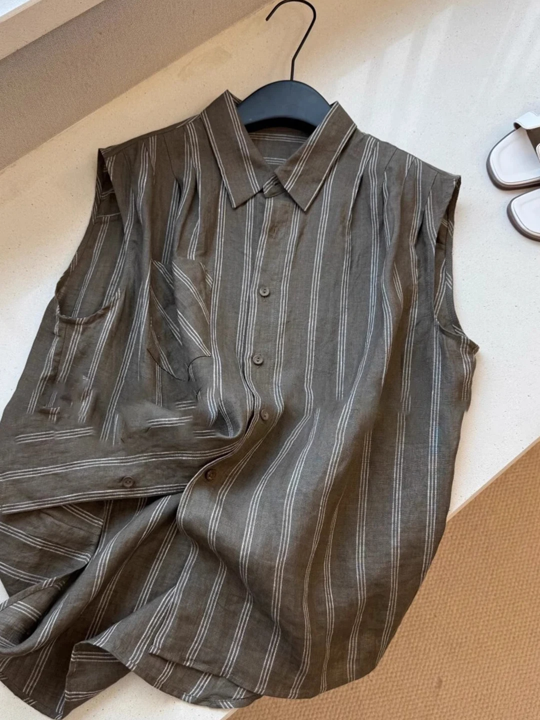 

Летний тонкий оливковый жилет в полоску с капюшоном, женский новый топ, модный прямой крой, корейский жилет на пуговицах