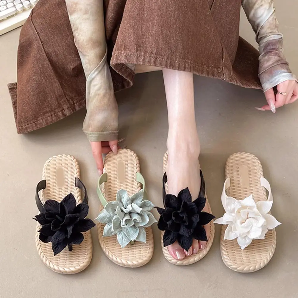 Comfortable Toe Post Sandals Durable Sole Flip Flops Women’s Floral Flip Flops Lightweight Thong Sandals Non-slip Summer Beach