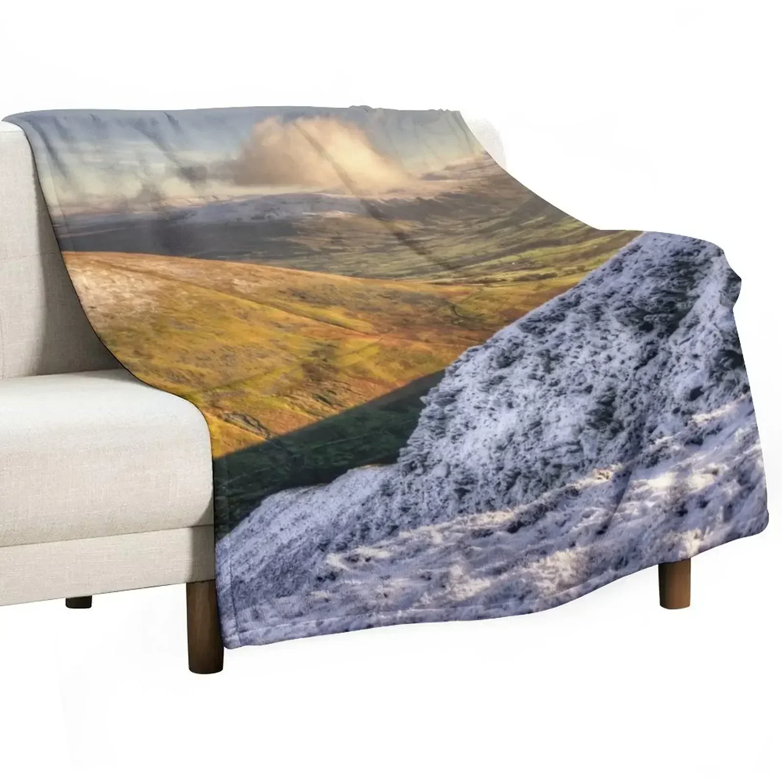 

New Helvellyn & Thirlmere From Lonscale Fell Throw Blanket Soft Bedroom Blanket for Night Sleeping