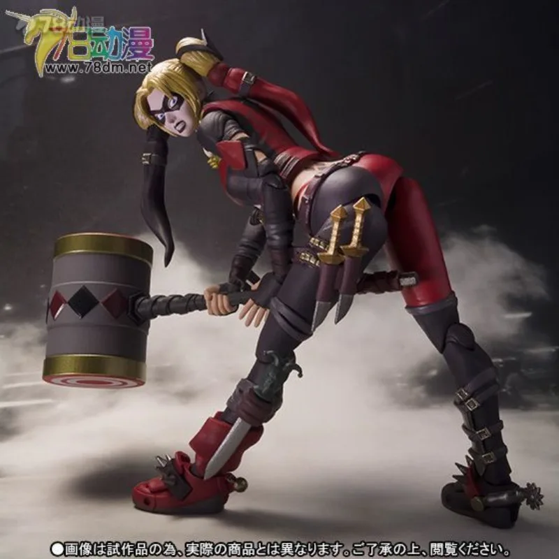 BANDAI Genuino S. H. Figuarts Serie Giocattoli mobili Injustice Alliance Ver Superman, Harry Quinn, Joker, Batman Giocattoli finiti Regalo