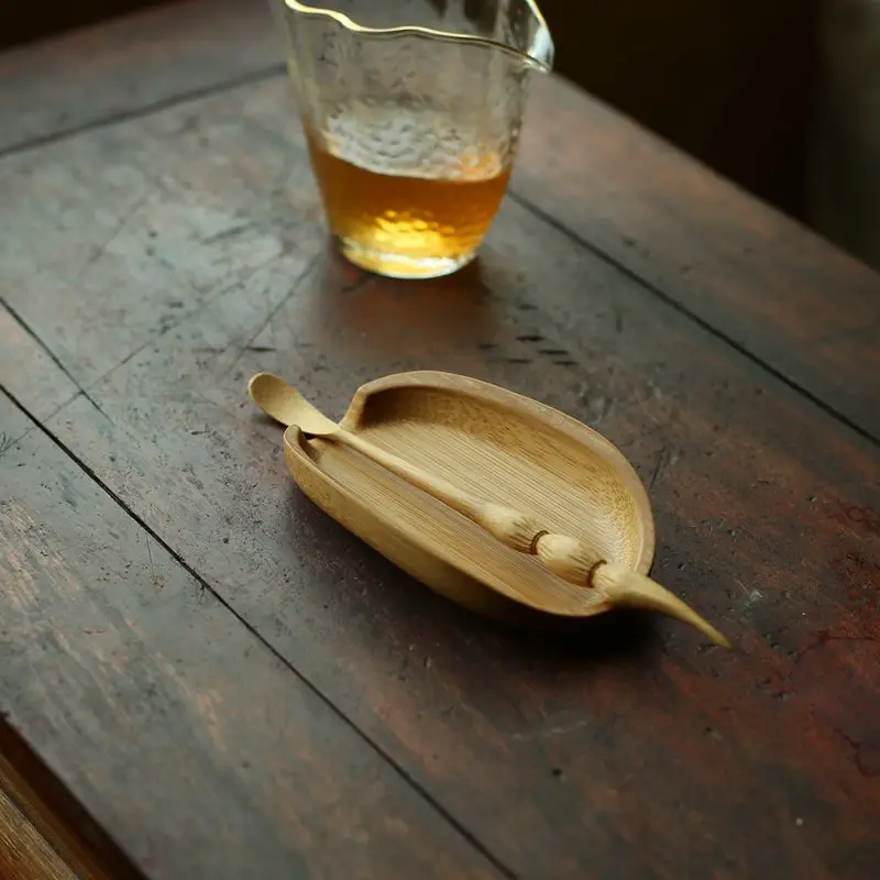 

Hand-carved bamboo carving lotus root tea, tea dial two-piece set