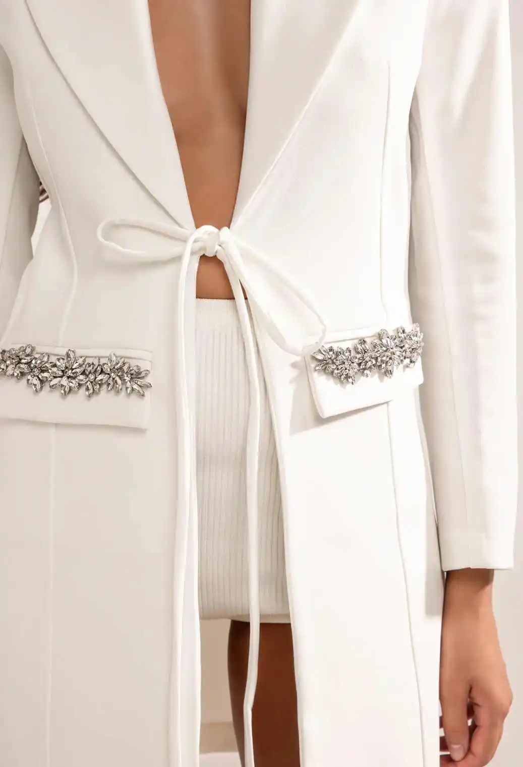 Customized 2 Piece Set Single Breasted Diamond Luxury V Neck Women Suits Simple Beads Notched Lapel Plus Size Women Blazer view 6