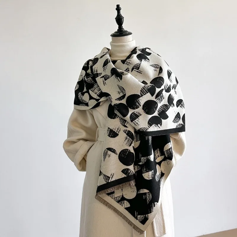 

European and American high-end graffiti round scarf, unisex winter versatile Korean-style shawl outerwear, imitation cashmere