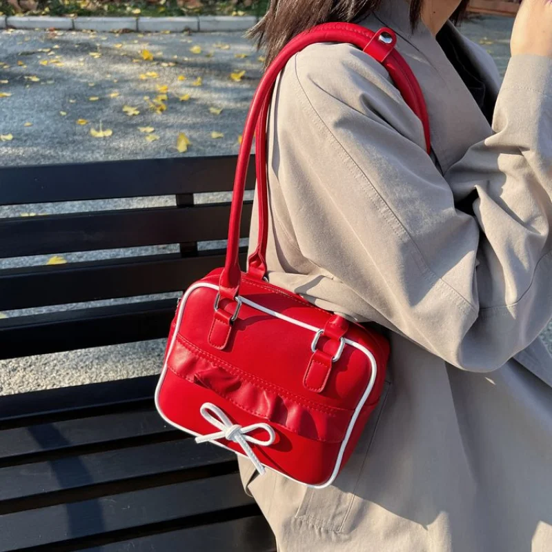 

Famous Designer Elegant Leather Women's Crossbody Bag Luxury Brand Trendy Classic Elegant Hardware Commuter Bag​