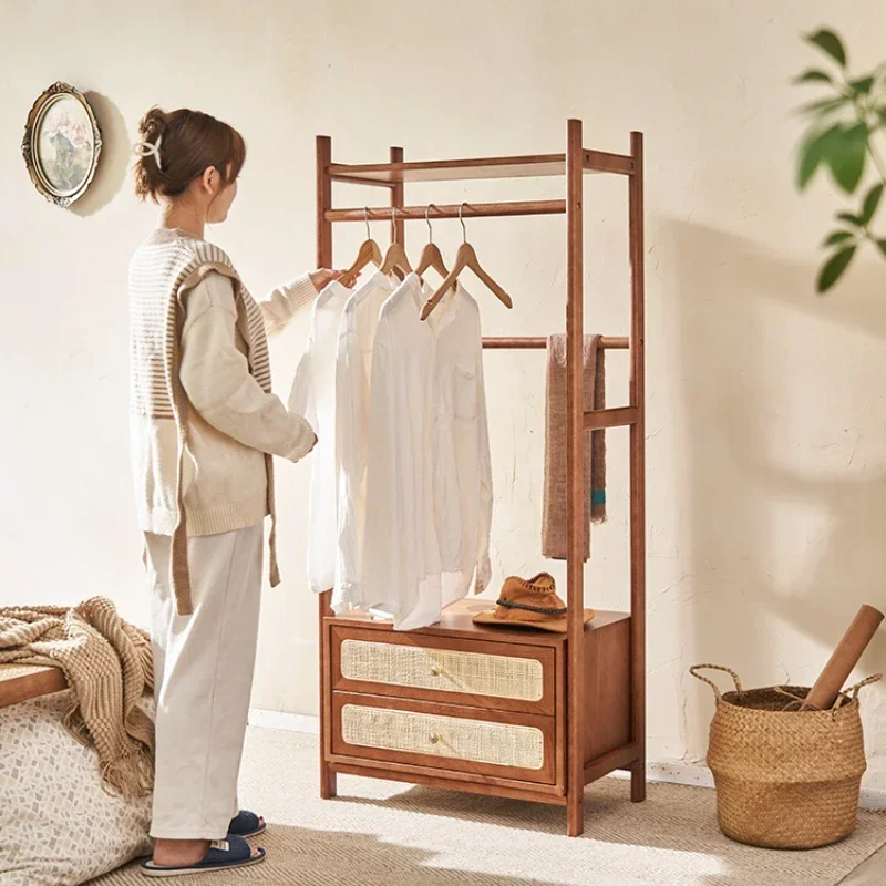 

Retro solid wood hanger small apartment bedroom multi-functional storage storage rack rattan coat rack