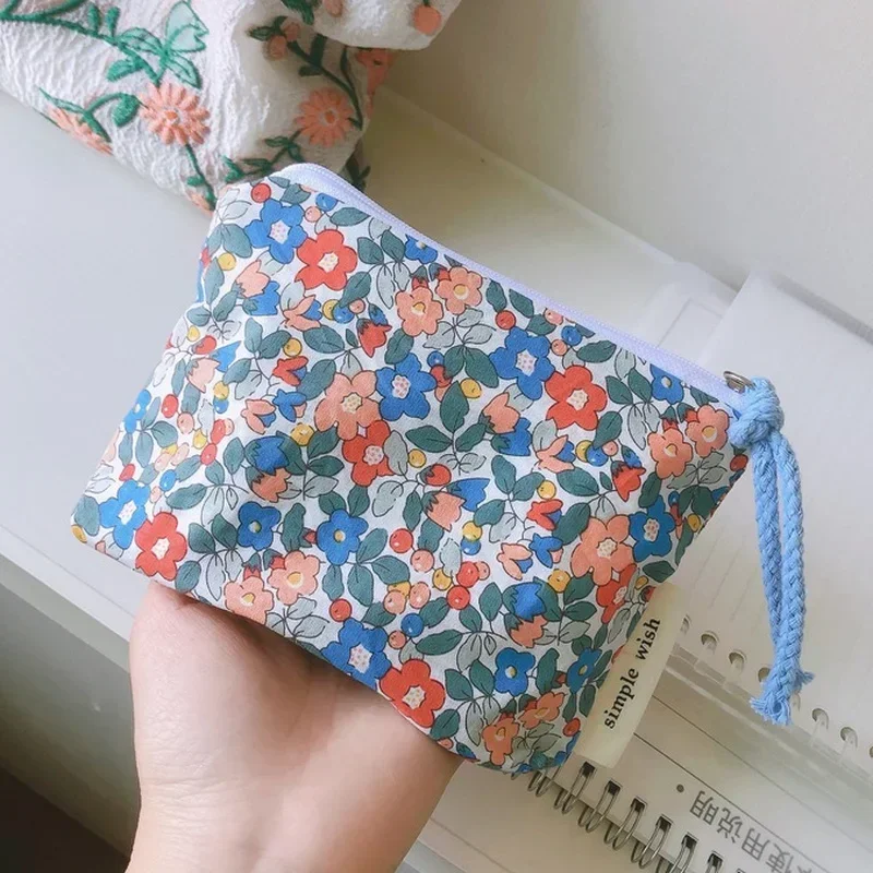 Borsa per cosmetici stampata con fiori per ragazza borsa per il trucco del rossetto da donna borsa per il trucco con cerniera carina piccolo