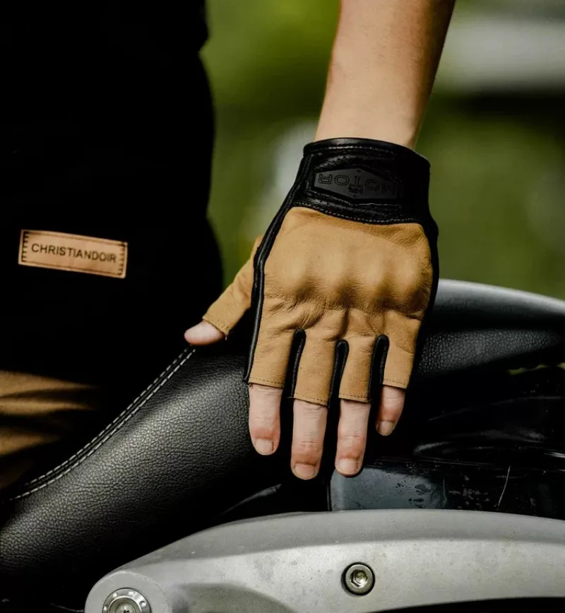 Men  Genuine Leather Half Finger Motorcycle Gloves Summer Breathable Anti-slip Shock Absorbing Motorbike Riding  Open Finger
