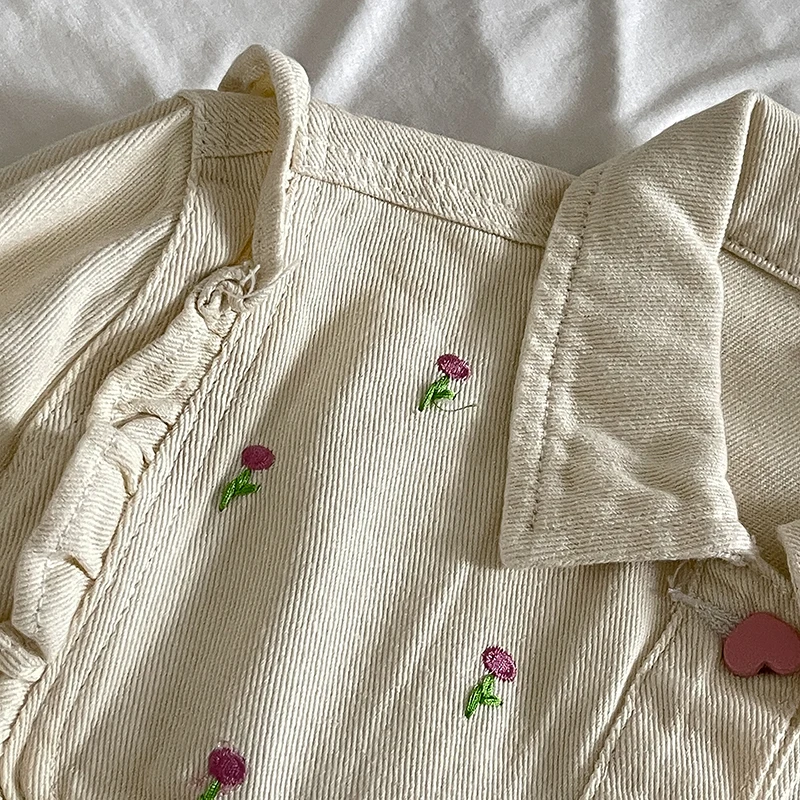 Women Beige Short Denim Jacket - đánh giá và giá Embroidery Cardigan