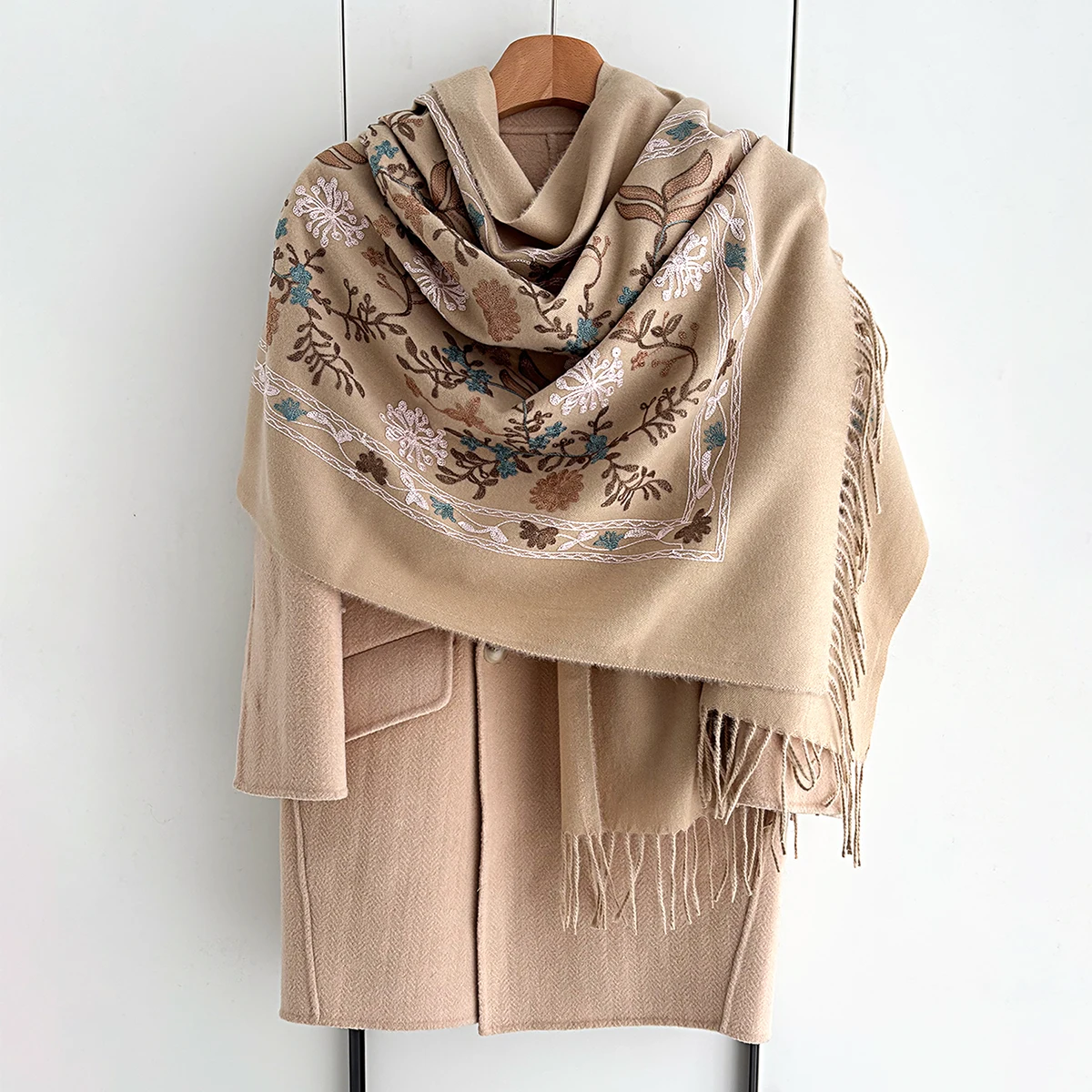 Many Colors Floral Warm Scarf For Women 70*210cm Luxury Faux Cashmere Shawl Winter Thick Pashmina Tassels Poncho Elegant Wrap image 3