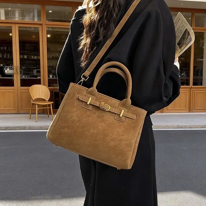 

Designer Vintage Diaper Bag For Women Elegant Crossbody Handbag Luxury Brand Minimalist Chic Large Capacity Leather Tote