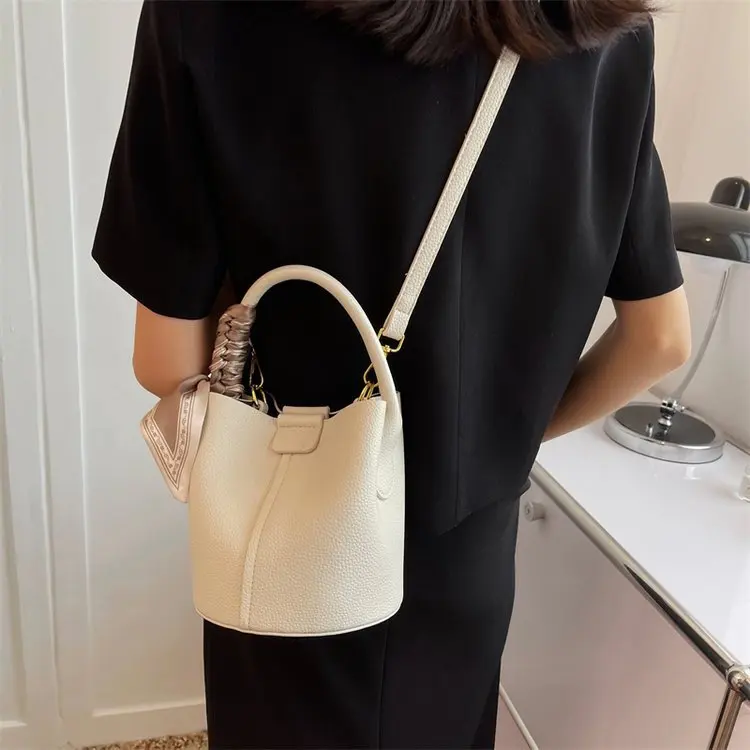 Korean Fashion Pu Leather Bucket Bags For Women 2023 Designer Crossbody Shoulder Bags Soft Ladies Messenger Sling Bags