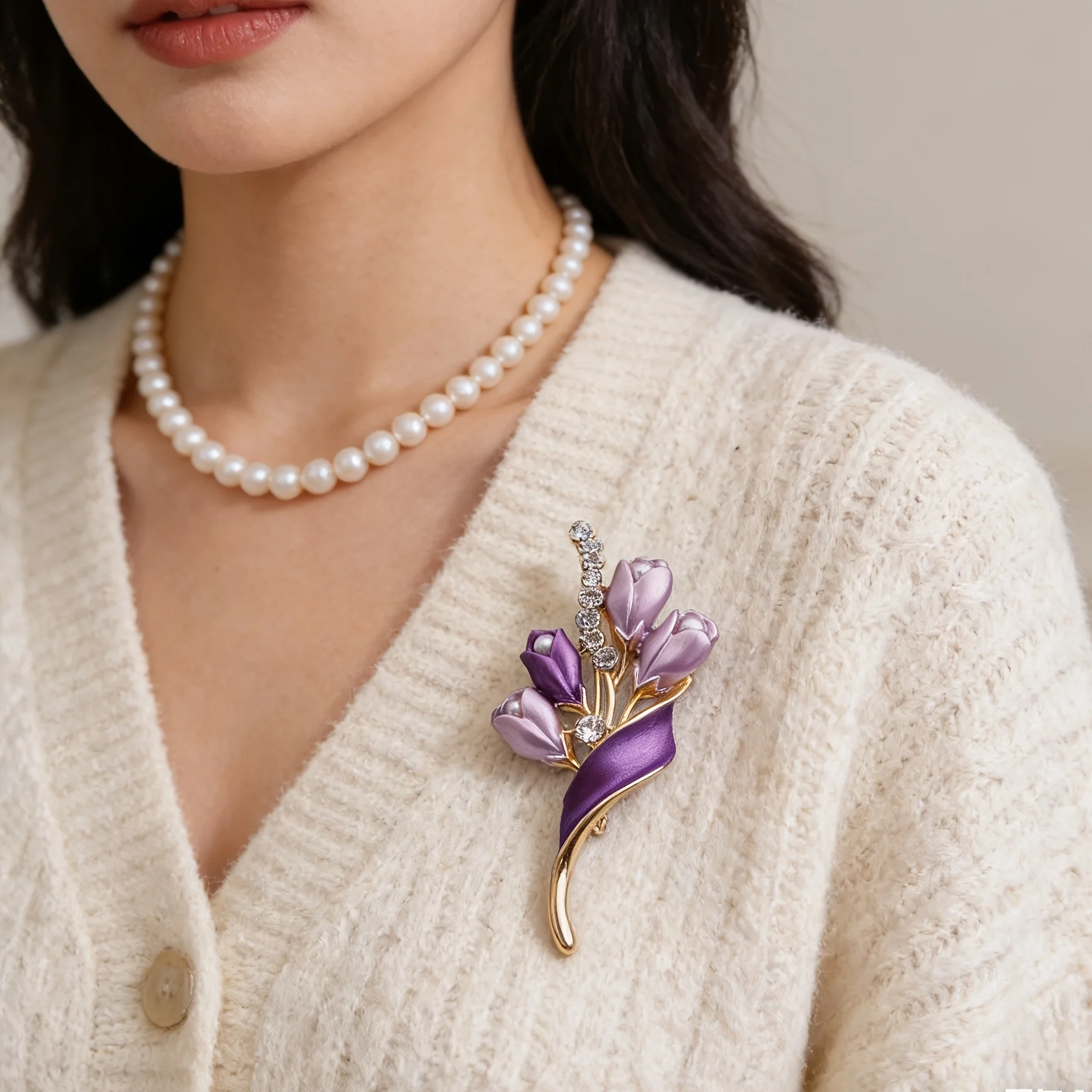 Women's Brooch, High-end Delicate Crystal Brooch, Luxury Set Elegance, Light Luxury Versatile Pin, 2026 New Accessories