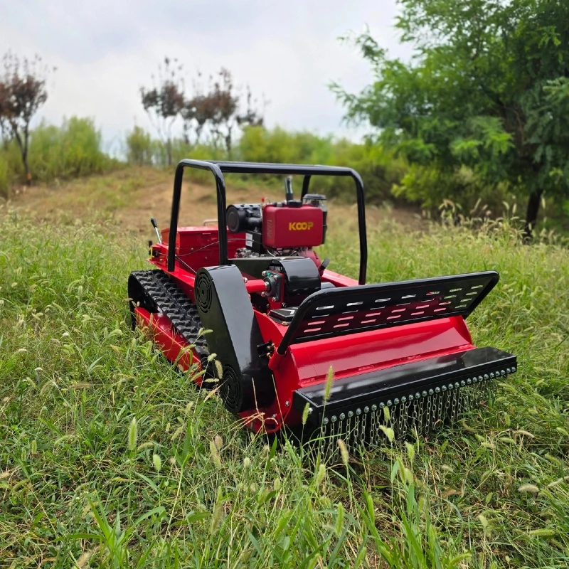Diesel Crawler Lawn Mower, Remote Control, Strong Slope Climbing, Wear-resistant Blades For Orchard Mowing CE EPA Approved