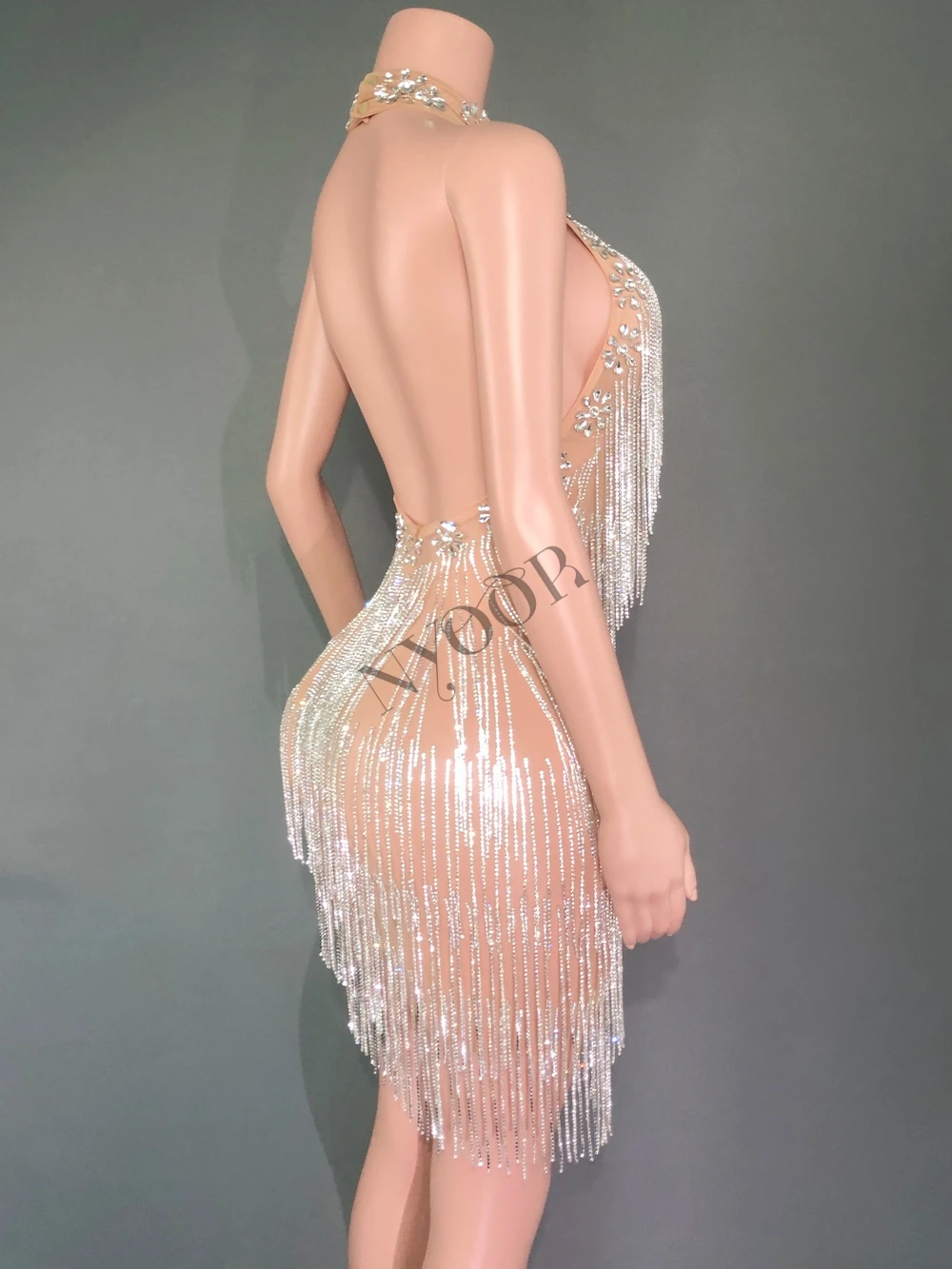 Sexy aniversário casamento noite baile celebrar vestido sessão de fotos usar brilhante prata strass correntes sem costas vestido curto