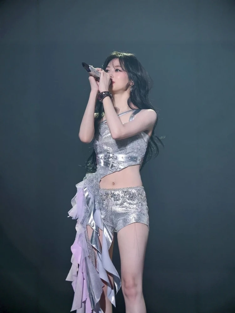 Silver Heavy Industry Kpop Dance Performance Costume Baby Monster Stage Performance Outfit Women's Group Fashionable Dancewear view 5