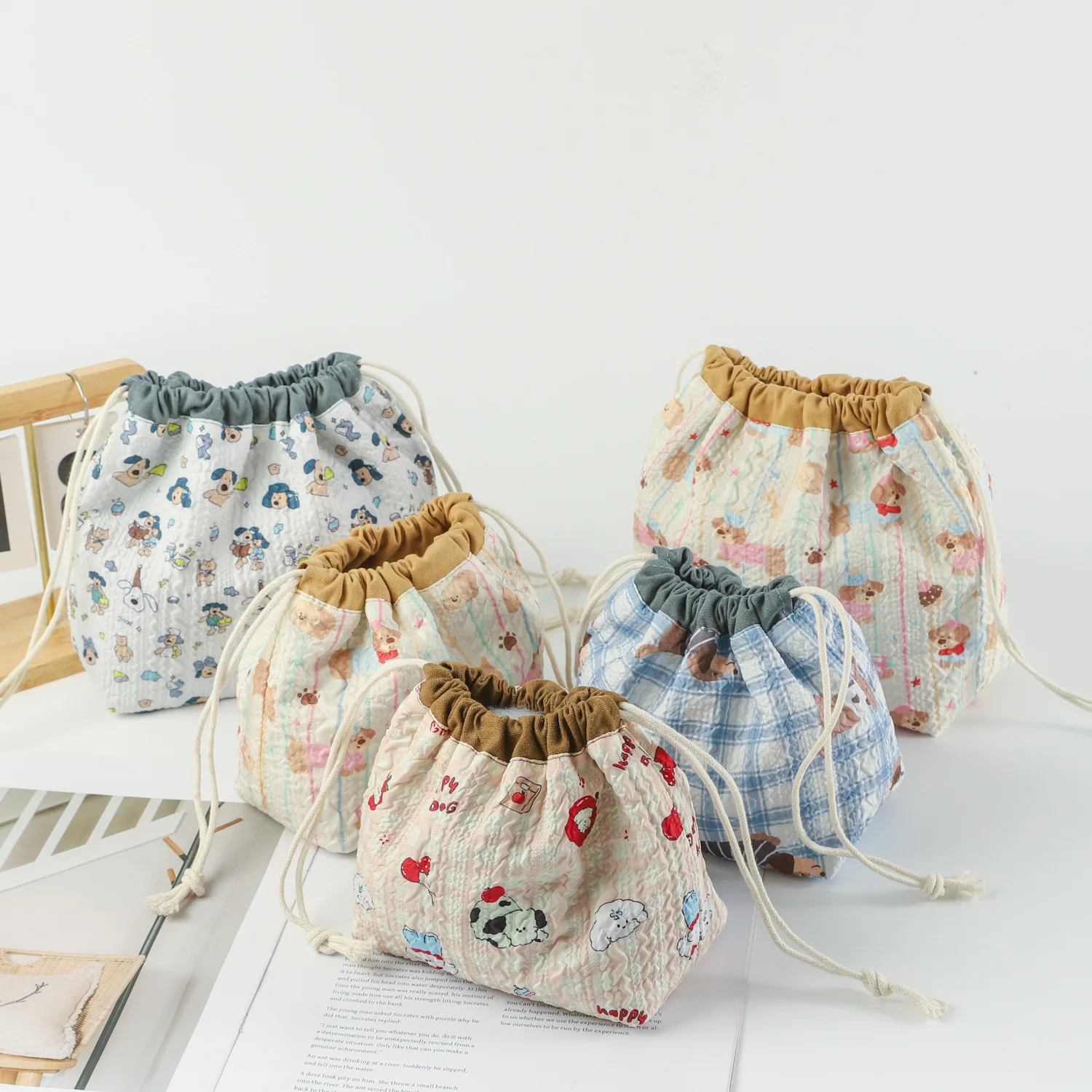 Cute drawstring bag, lipstick makeup bag, travel jewelry camera stand up storage bag, large capacity portable shell storage bag