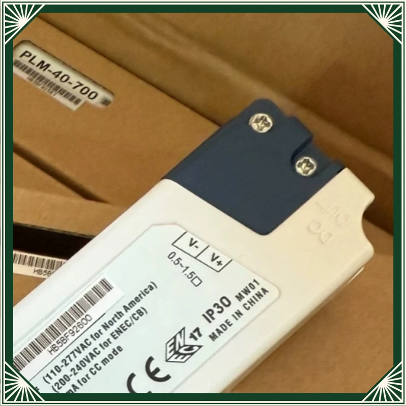 1Pc PLM-40-700 constant current power supply, input voltage 110-277VAC, output voltage 29-57V, maximum 700mA