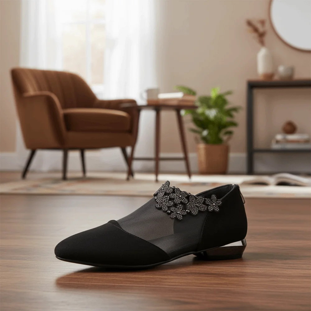 Scarpe a punta con design ad acqua alla moda Scarpe singole Stivali in rete con tacco grosso Punta a punta Sandali alla moda con trapano luminoso Stagione primaverile