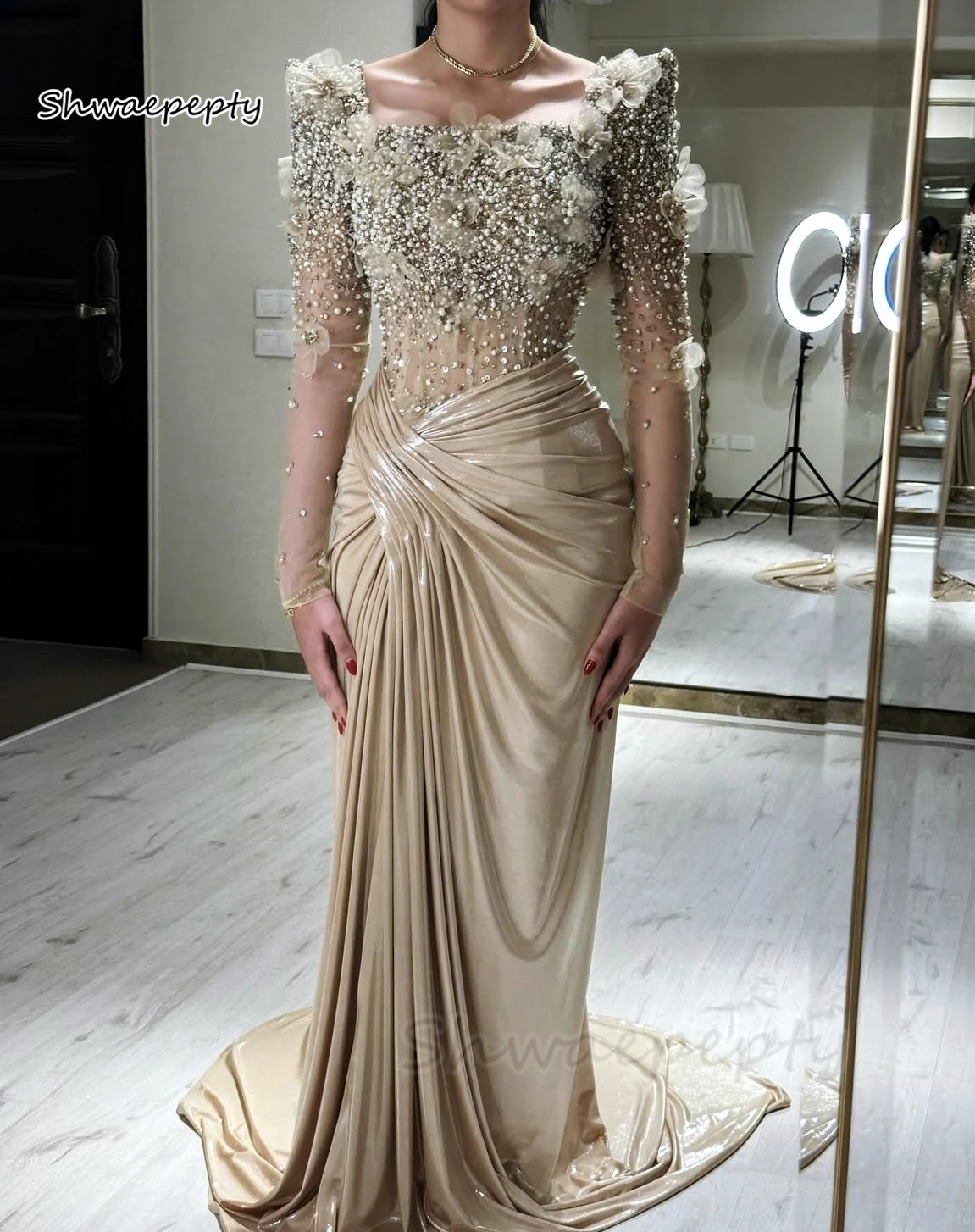 Elegant Beaded Evening Dress Long Sleeves 3D Floral Appliques Ruched Champagne Formal Dress Customized Reception Gown 2025 image 2
