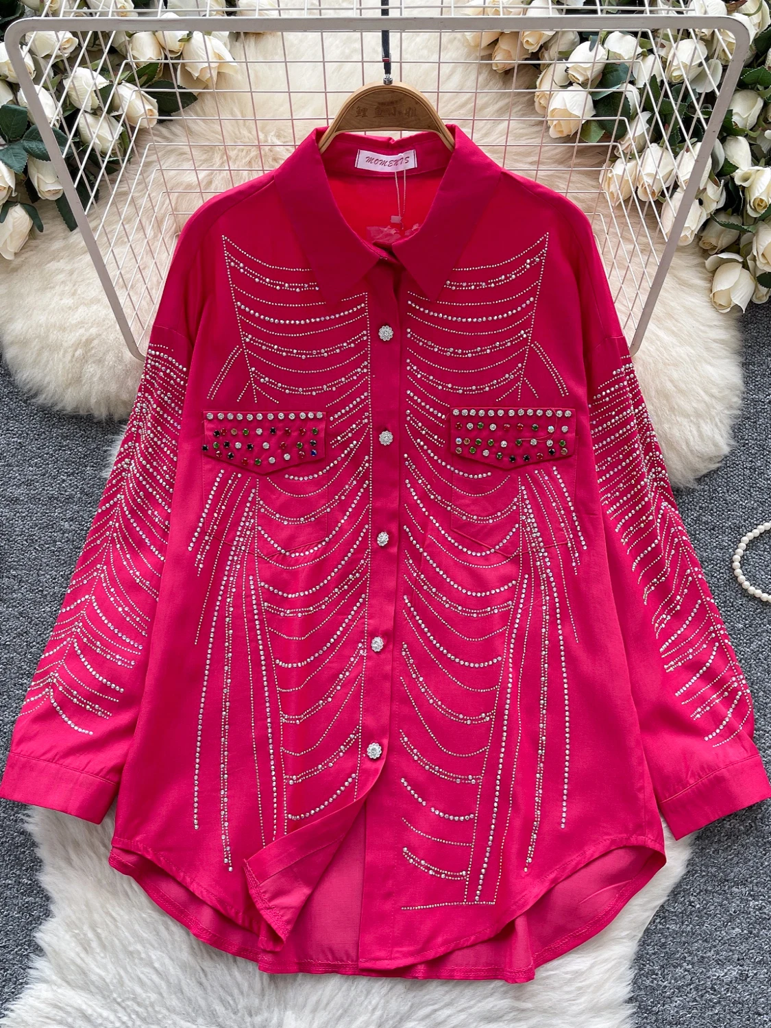 Casual losse lange Sve Diamond Embellied Dames irt European Faion Sle Single Button-up Top Comfortabele losse pasvorm