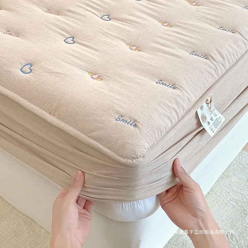 Bed Coverlet Xinjiang Cotton Quilt Cover Autumn and Winter Pure Cotton Protective Cover for Bedspread Anti-slip Bed Cover