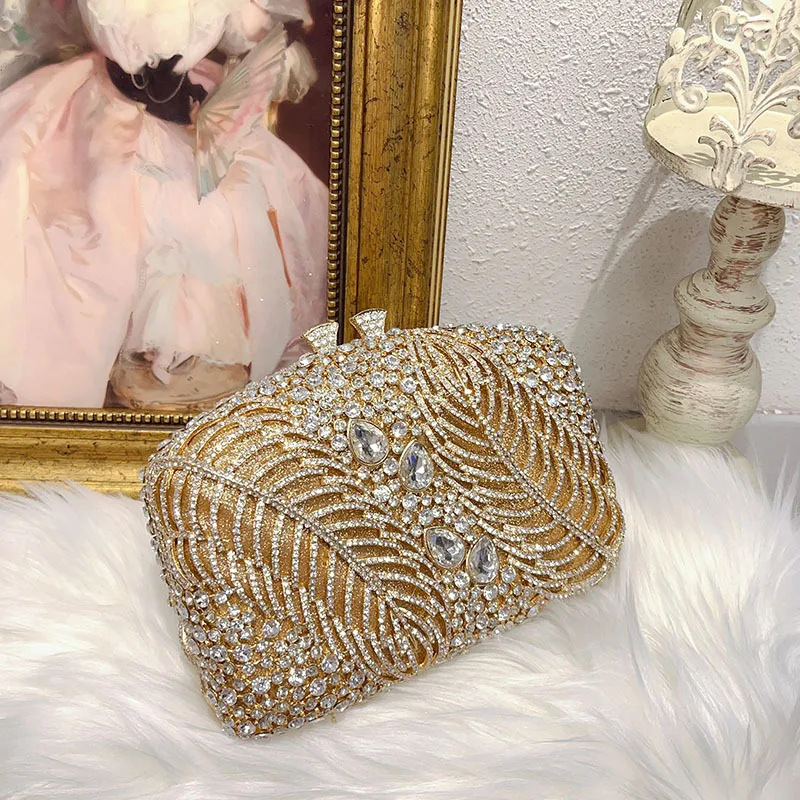 

pattern banquet bag, heavy industry metal shiny and ineffective, water drop-shaped rhinestone-encrusted messenger bag