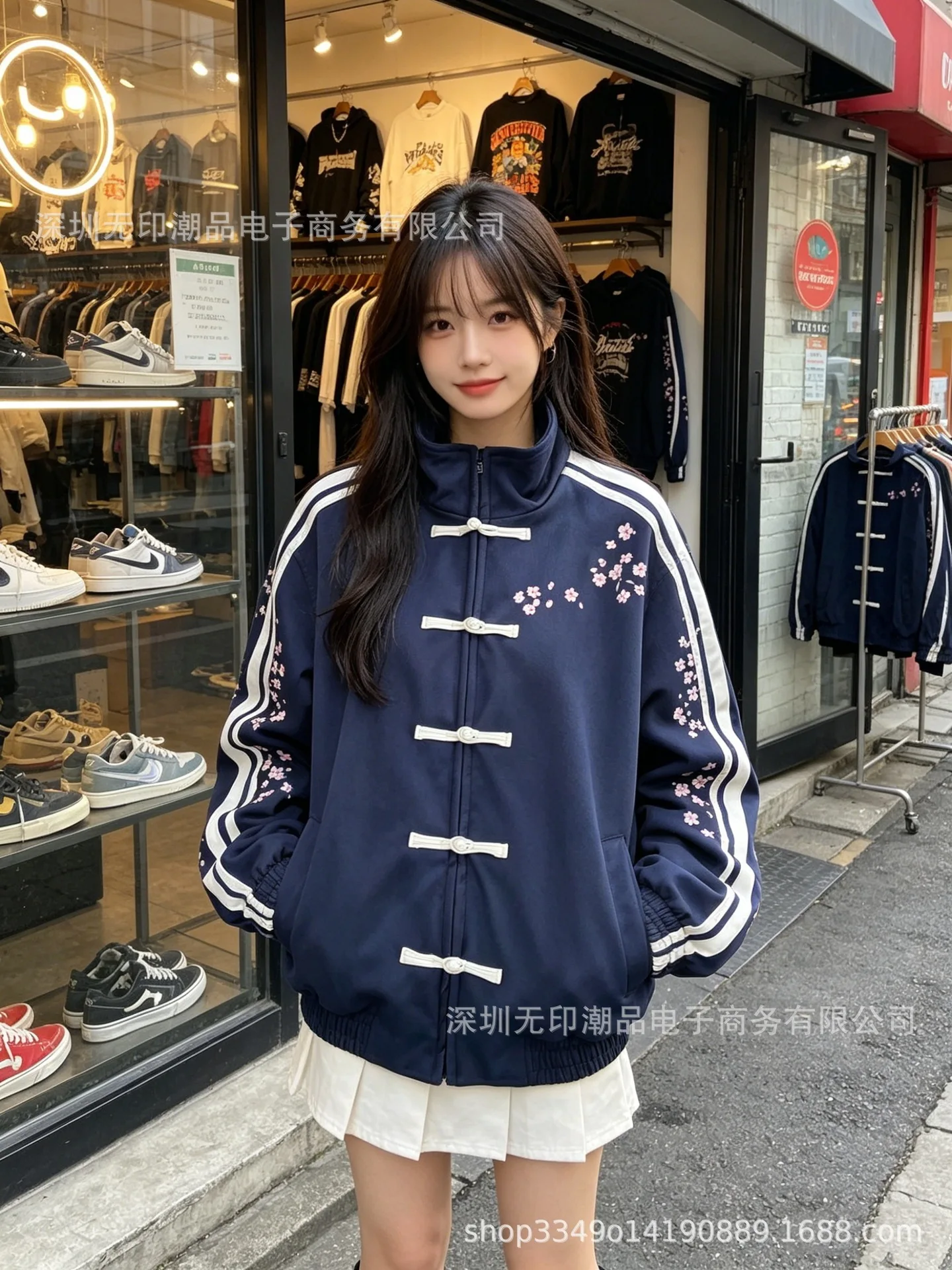 Image of Sakura Blumendruck Chinesische Froschknopf-Jacke für Damen Stehkragen Seitenstreifen Retro Trainingsjacke Harajuku Streetwear Oberbekleidung