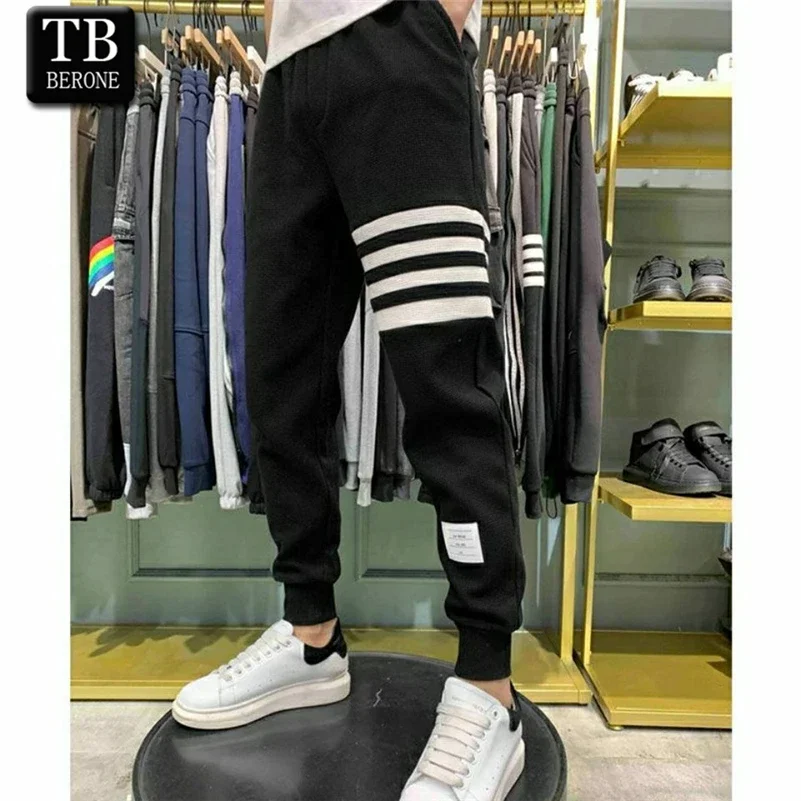 

TB BERONE Sweatpants Casual Thicken Warm Harem Pants Men Drawstring Trousers Winter Baggy Sports Pants Waffle Tracksuits