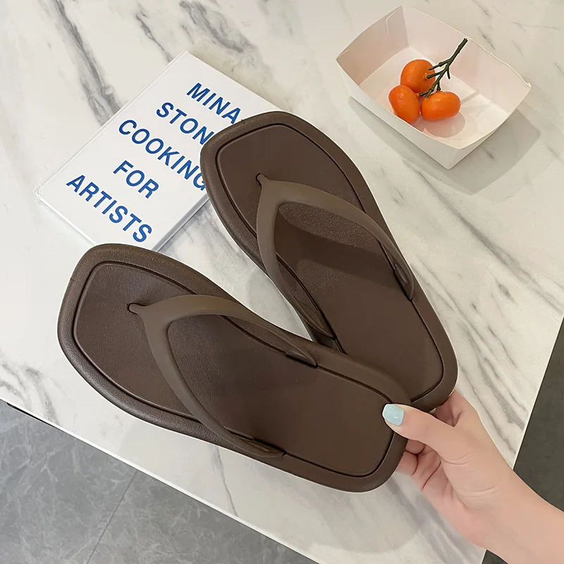 New Soft Sole Platform Flip Flops Women PVC Non-Slip Slippers Home Outdoor Summer Beach Sandals Flat Bottom Bathroom Slides