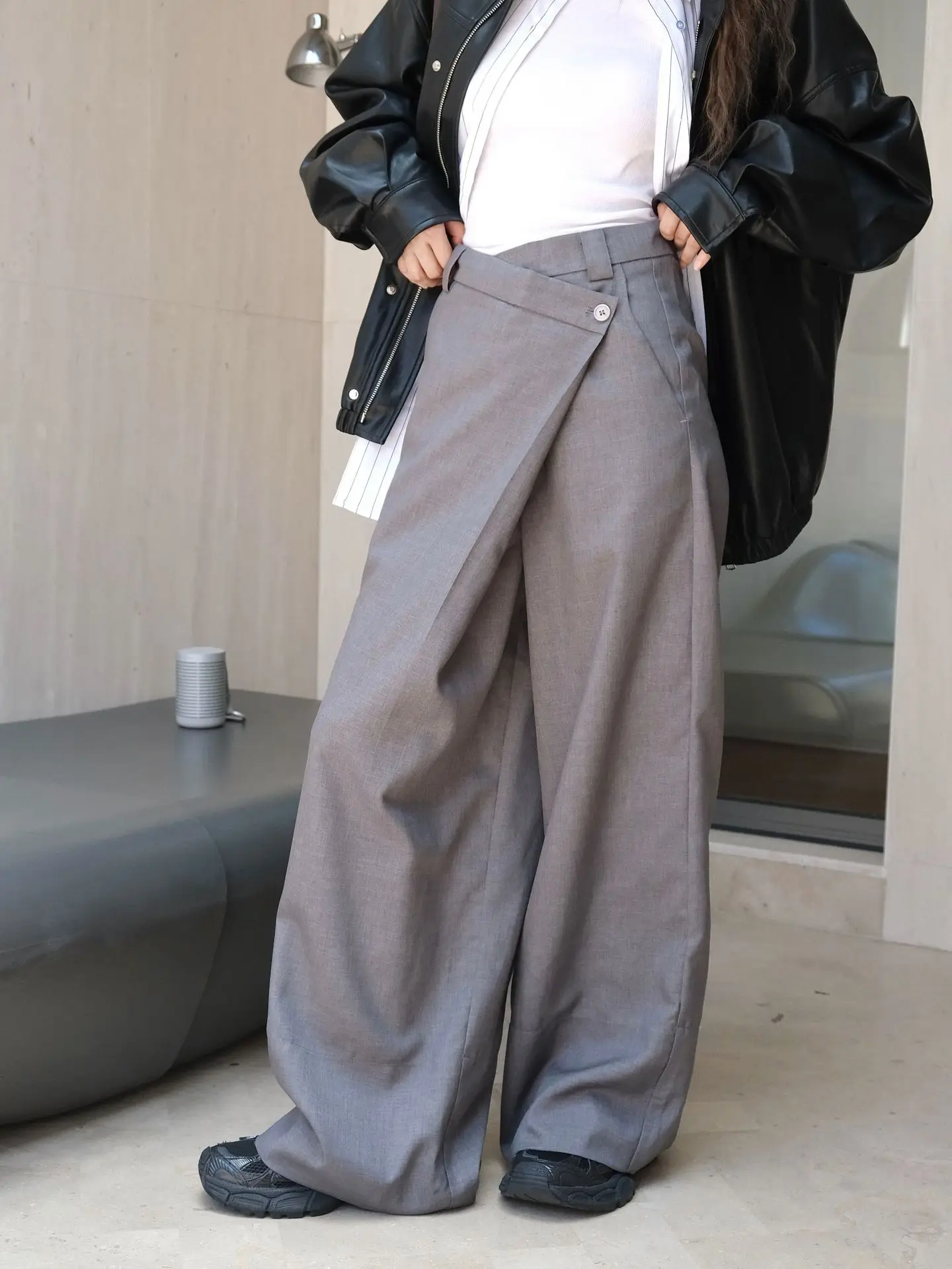 Spring and Autumn Women\'s Casual Solid Color High Waist Loose Wide Leg Pants