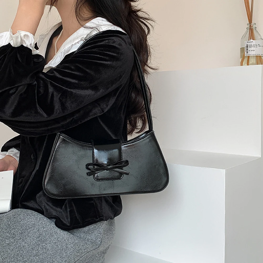 

Sweet Bow Y2K Purse PU Leather Fashion Handbag with Zipper Closure Everyday Purse Retro Trendy Underarm Bag for Women and Girls