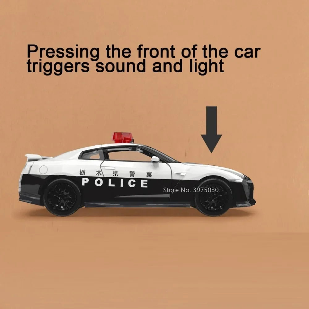 1/32 GTR Police Car Alloy Diecast Model Toy Doors Can Open with Pull Back Authentic Authorized Collection Toys for Boy Birthday