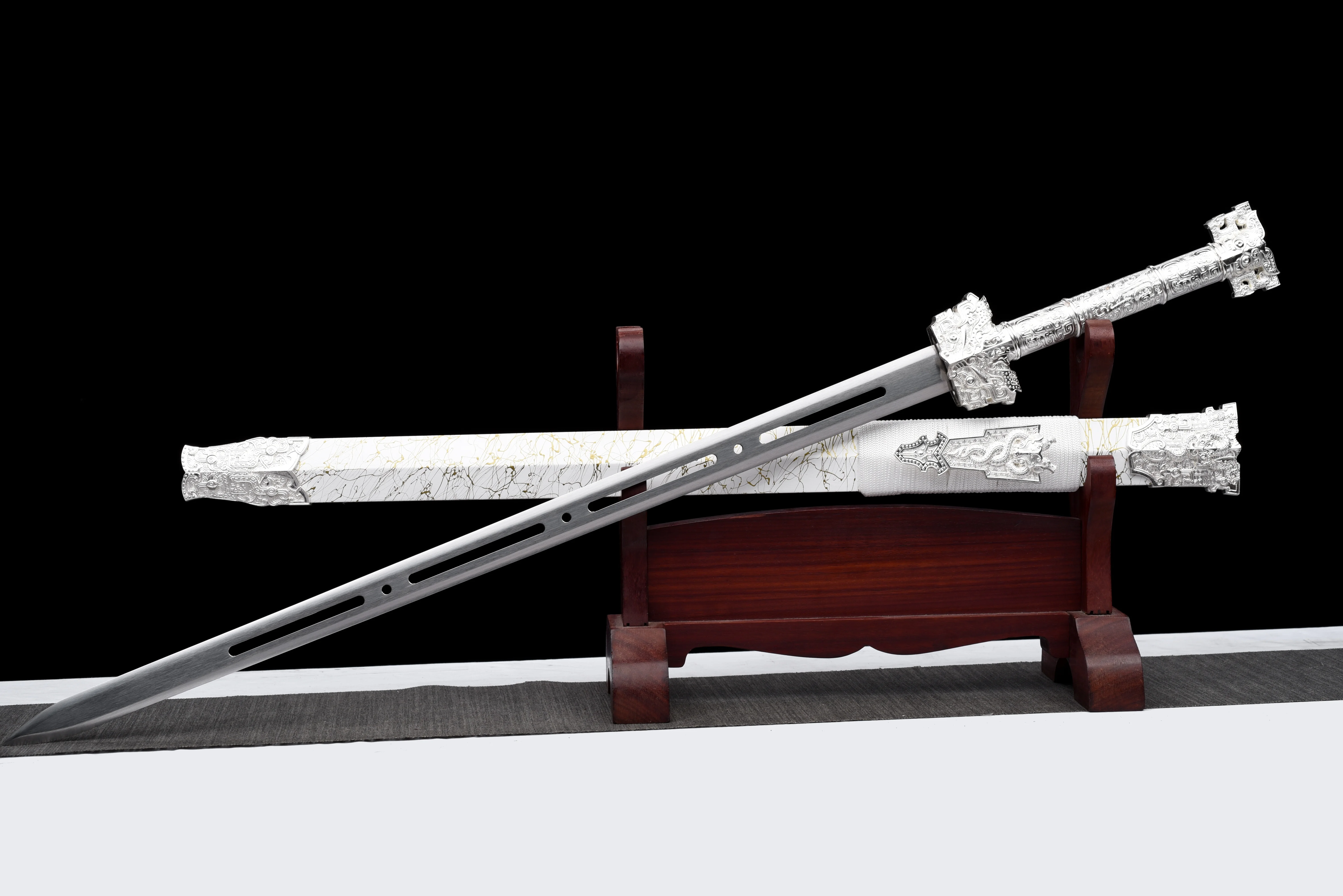 Chinese cosplay role-playing performance decoration silver-white samurai blade sharp katana martial arts enthusiast collection
