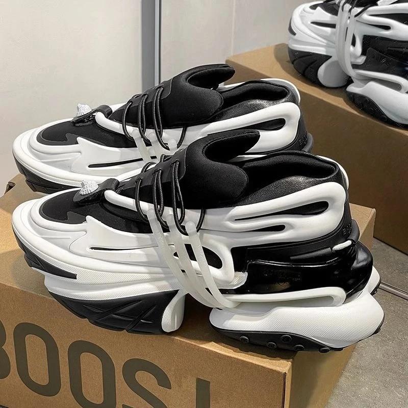 العلامة التجارية الكلاسيكية أزياء الرياضة والترفيه حذاء مريح يمكن ارتداؤها المشي الركض حذاء مصمم سميكة القاع المشي حذاء 36-44