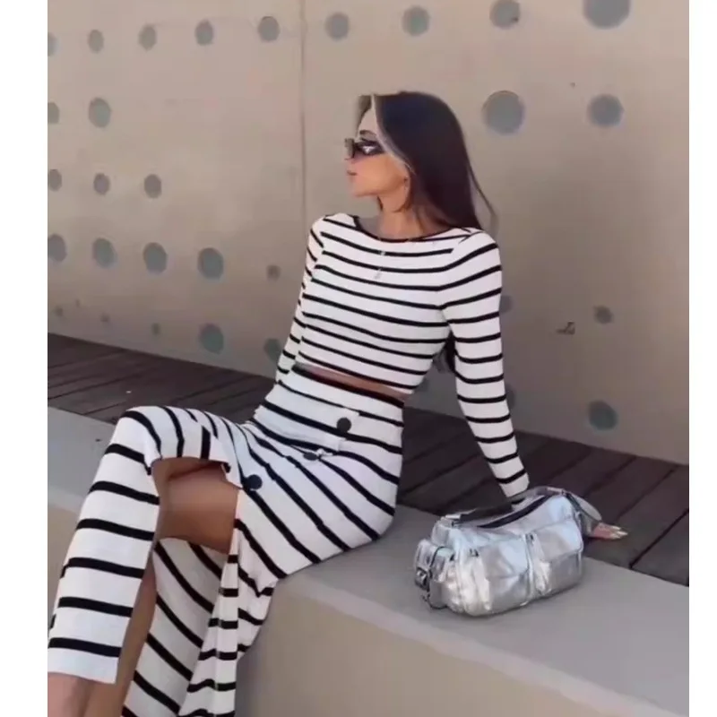 Autumn Fashion Classic Black and White Striped Long Sleeve Short Top Button Skirt Set for Women