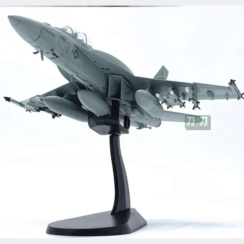 Diecast 1:72 Scale American F/A-18F fighter Alloy Finished Aircraft Simulation Model Static Decoration Souvenir Gifts For Adult