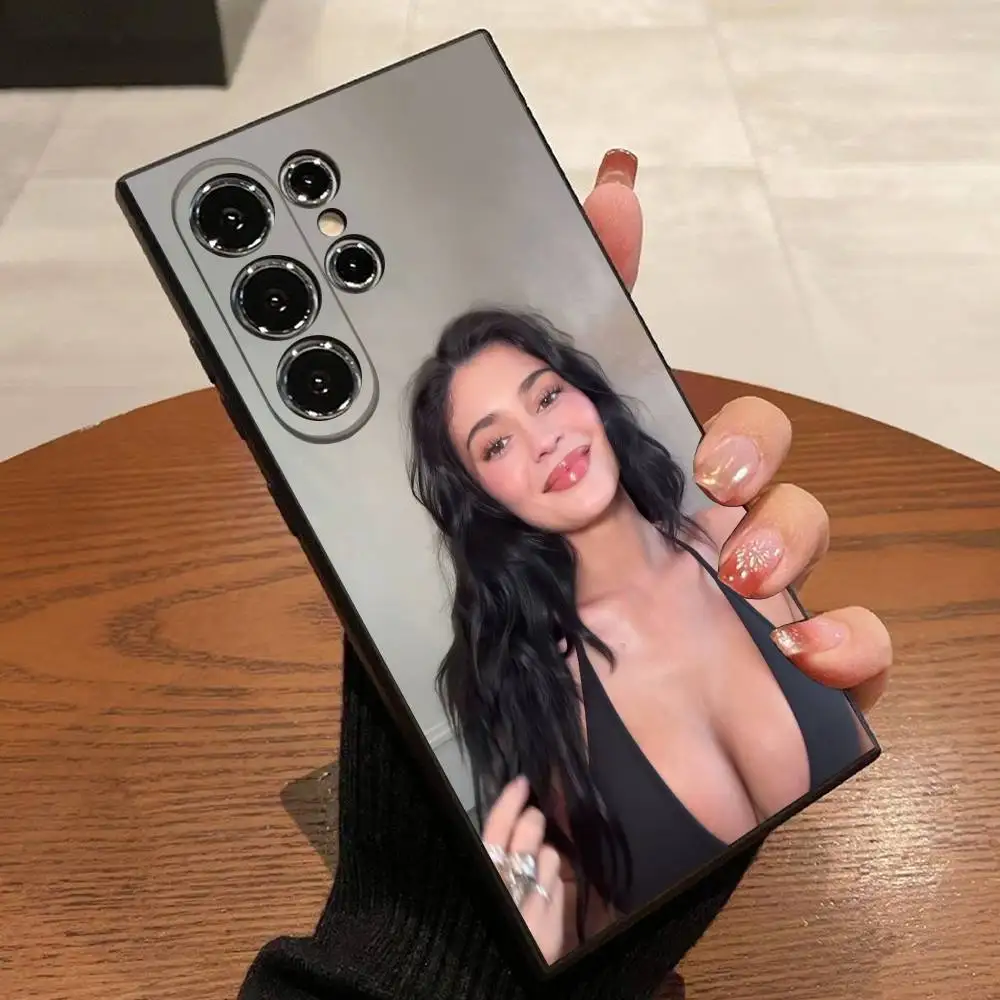 K-Kylie Jenner Telefoonhoesje voor Samsung S25,S24,S21,S22,S23,S30,Ultra,S20,Plus,Fe,Lite,5G Black Box