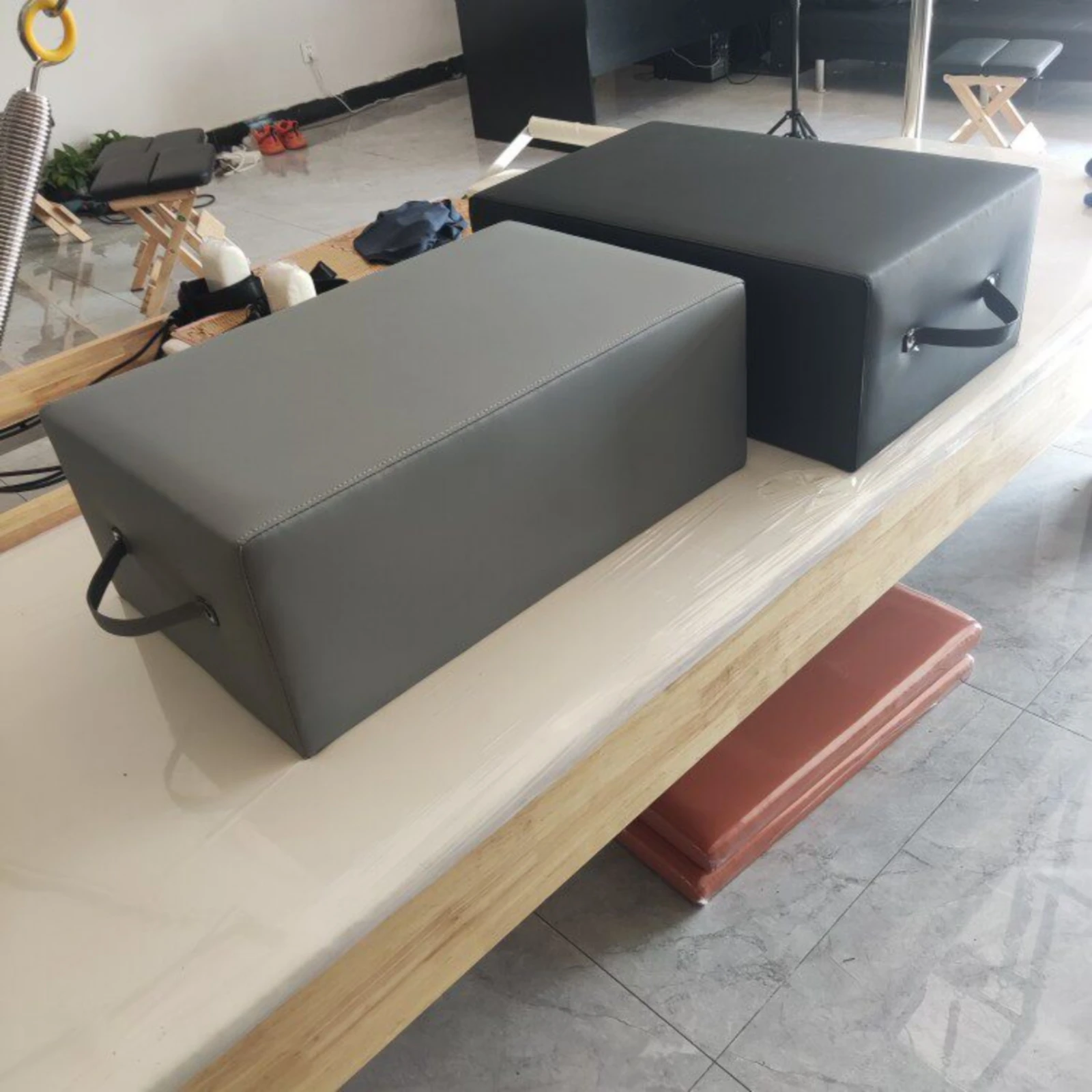 필라테스 센트럴 박스 안정적인 패딩 처리된 필라테스 박 - Pilates & Yoga Studio Alineacion 리뷰 및 가격