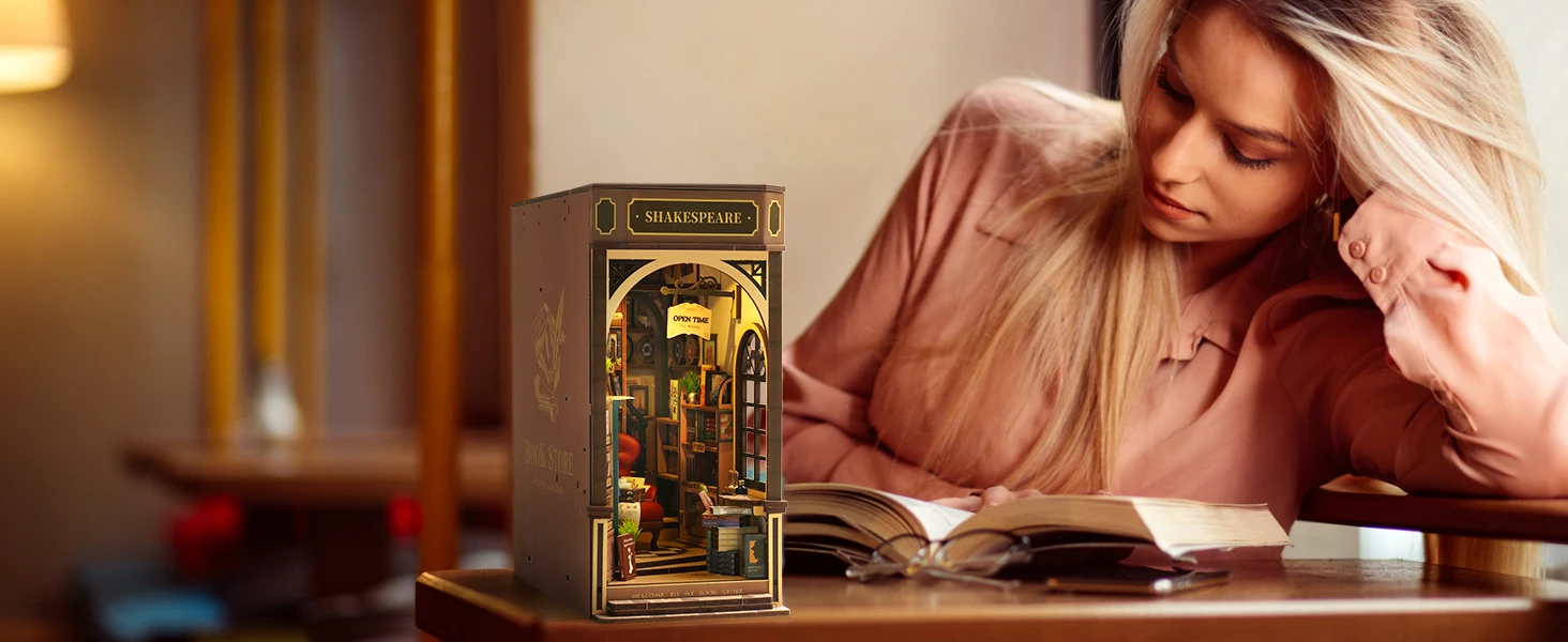 Robotime Rolife Neuer Booknook Buchladen mit Beleuchtung für Mädchen Hausfrau Heimdekoration Einfache Montage Holzspielzeug Geschenke Präsente TGB07 – Detail 5