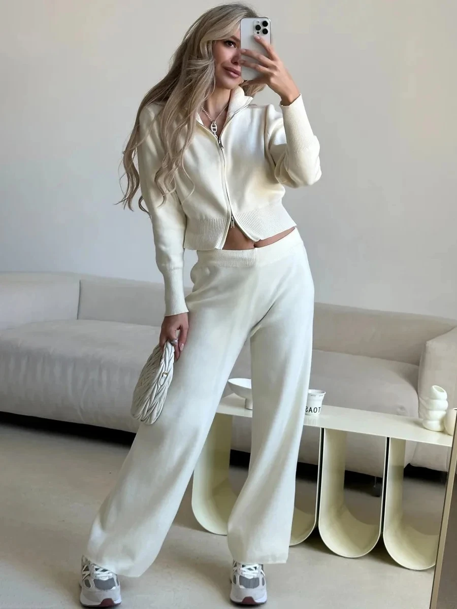 

2025 Women's New Knit Zip Up Cardigan Wide Leg Pants Set Soft Fabric Cropped Elastic Waist Autumn Winter Fashion Sweater