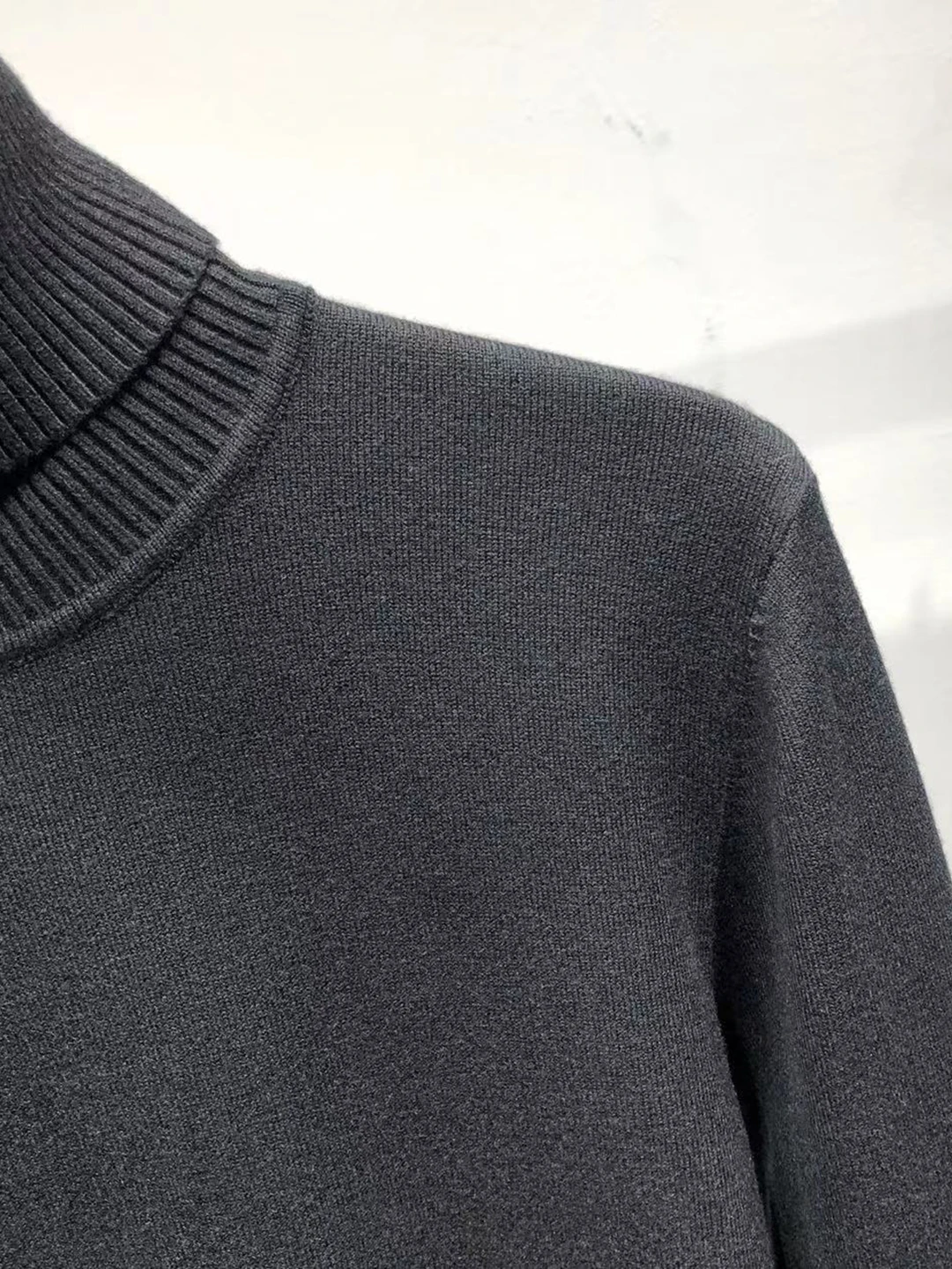 

JJ домашний мужской трикотаж из смесовой шерсти с высоким воротником, облегающий свитер, основа irt, мягкий полиэстер, акрил, нейлоновое волокно