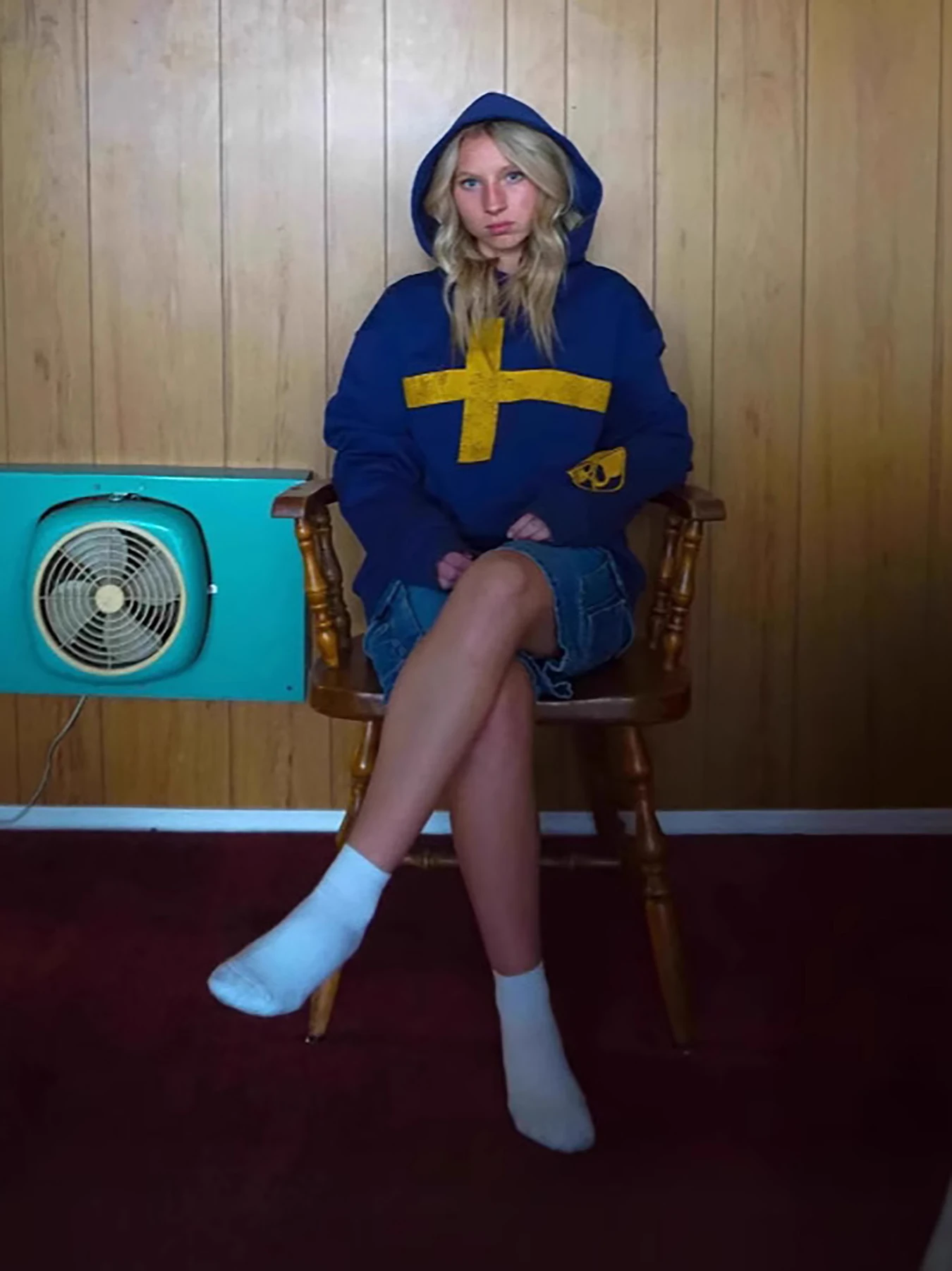 2025年新作プルオーバージャケット、ユニセックスプリントスウェットシャツ、フード付きレトロトレンド、ゆったりとした万能トップス