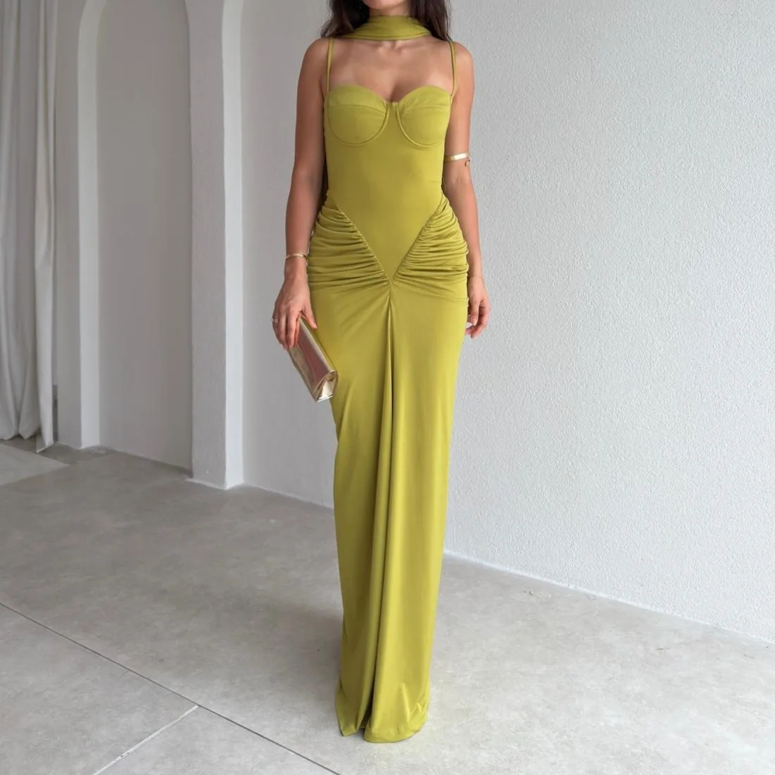 2026 New Women's Elegant And Stiglich Flowing Strap Clothes With [unk]ruched[unk] Waist And Smart Fit Long Clothes Party Elegant
