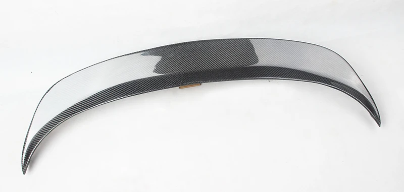 Wet carbon roof spoiler profile