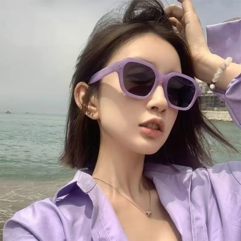 Retro Square Sunglasses Men Fashion Personalized Sun Glasses INS Women Dopamine Colors Suitable for Travel, Leisure and Vacation