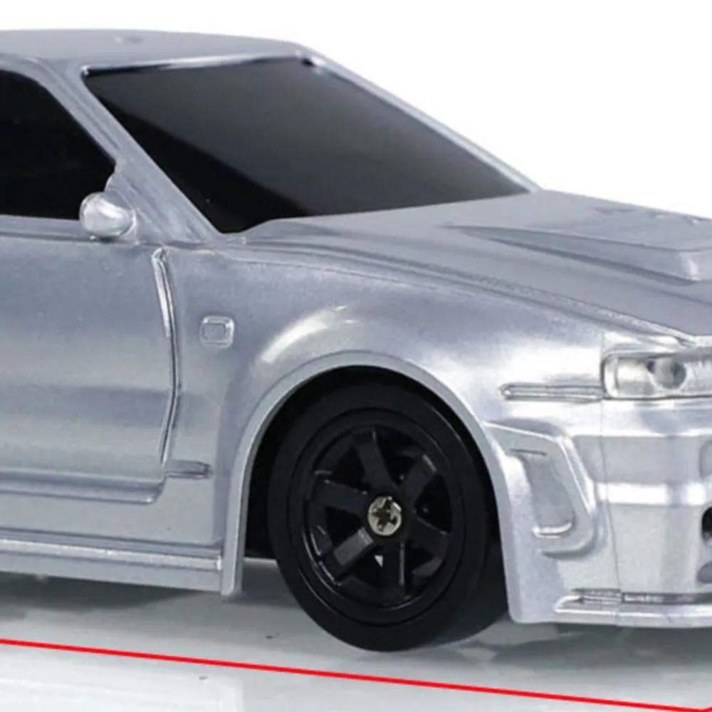 

Миниатюрная дрифт-машинка 1/43 RTR на радиоуправлении, 4WD, с подсветкой, дорожными конусами, готовая к игре, модель-игрушка, подарок