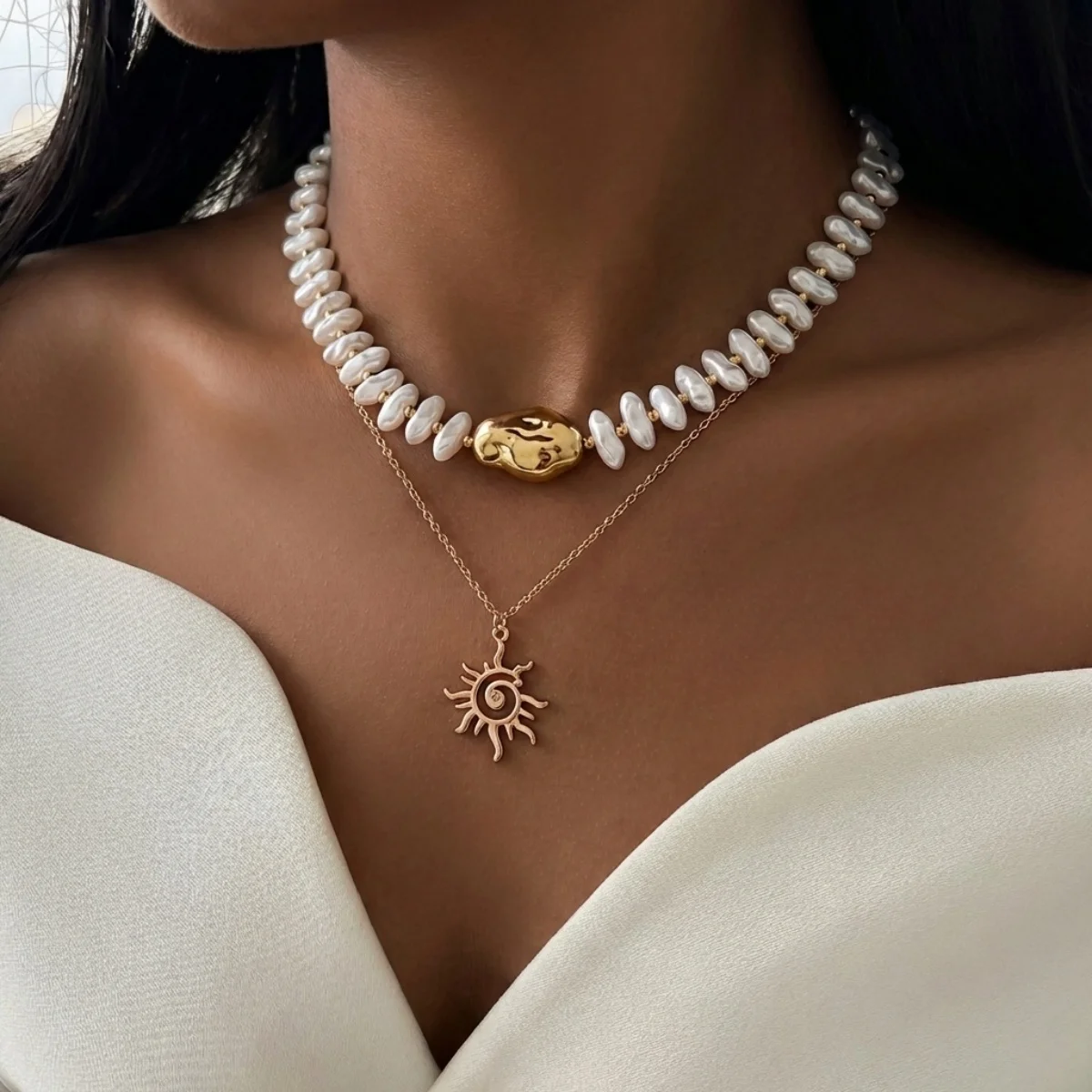 Retro-Halskette mit unregelmäßigen Muschelperlen in Maillard-Farben und Sonnenwirbel-Anhänger für Damen und Herren, doppellagige Sonnenblumen-Kette, Choker-Schmuck – Detail 13
