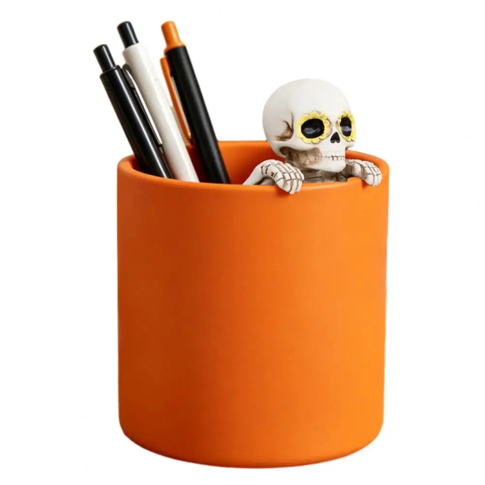 Skull Flower Pot Hugger Plant Decorations Skeleton Flower Pot Hugger Resin Skull Planter Statue with Floral Eyes Mini for Indoor