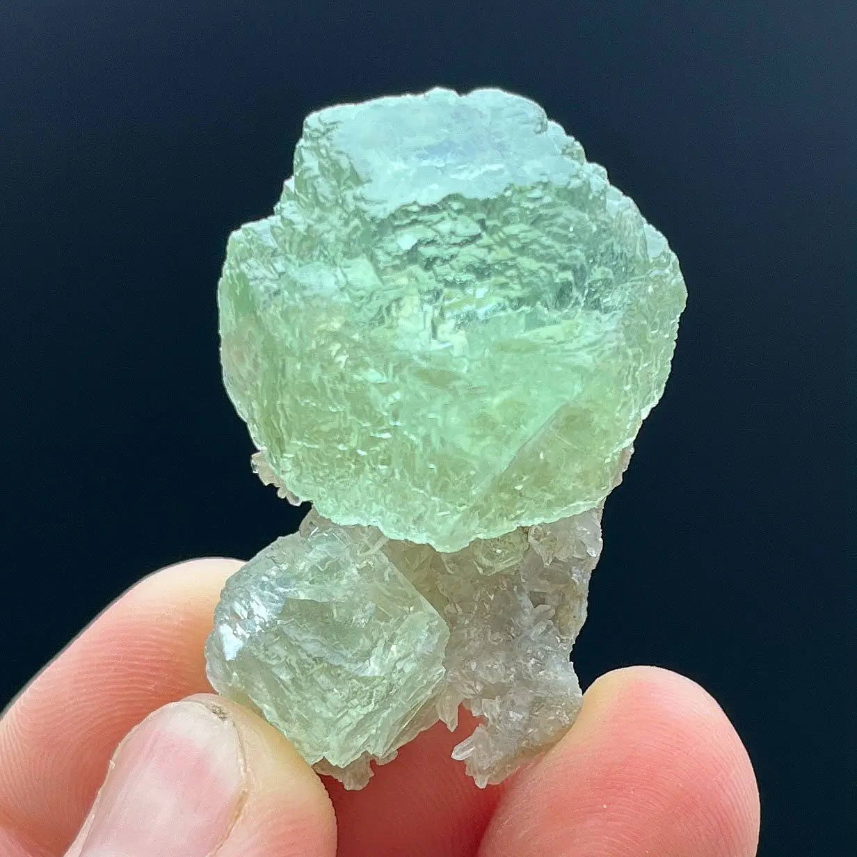 Natural Fujian QR code stepped green fluorite vitreous crystal specimen mineral home garden decoration